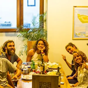 https://umah-bukit-house.ubudhotelsnow.com